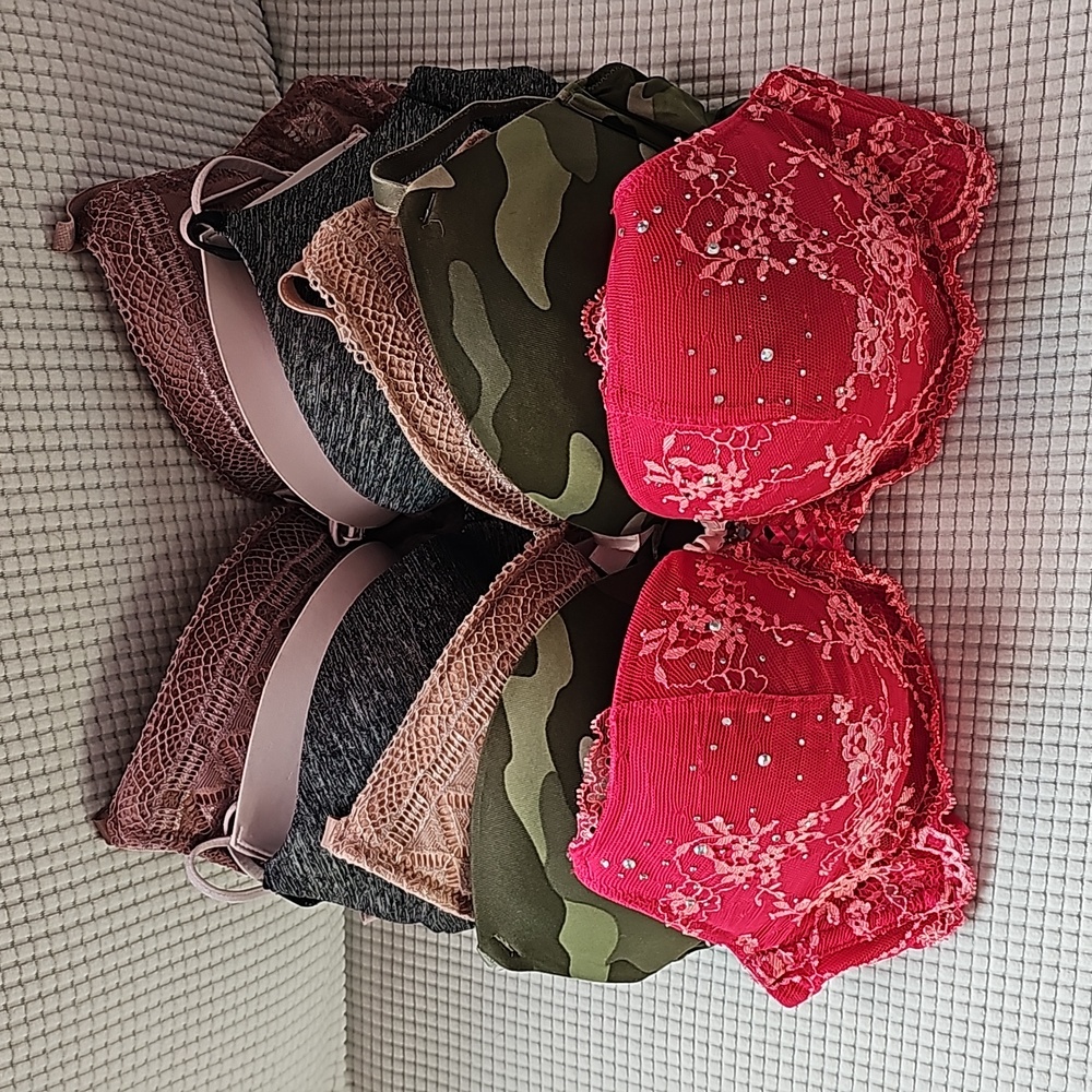 6 Diferent brand bras.Victorias secret. Pink and Adrianne - Picture 8 of 8